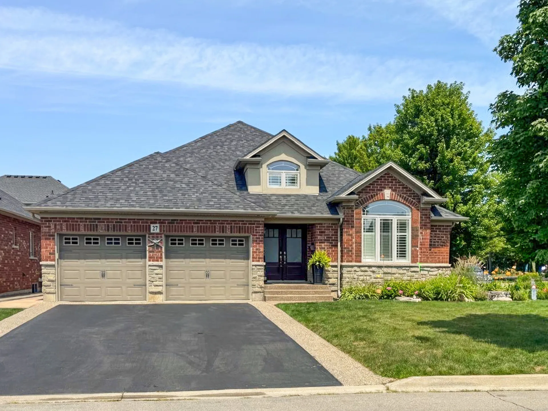 27 Carver Drive, photo 1